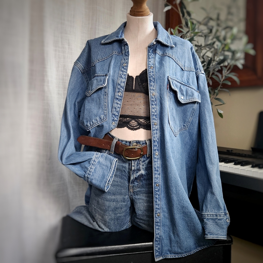 Levi Strauss | XL | Denim Jacket | Snap Button | Western Trucker | Medium Wash